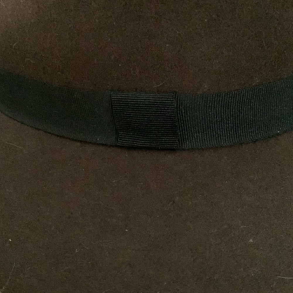 Hat - Picture 3 of 6